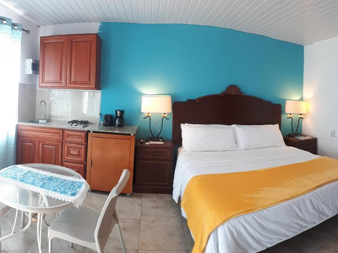 Solar Villa Oranjestad Room photo